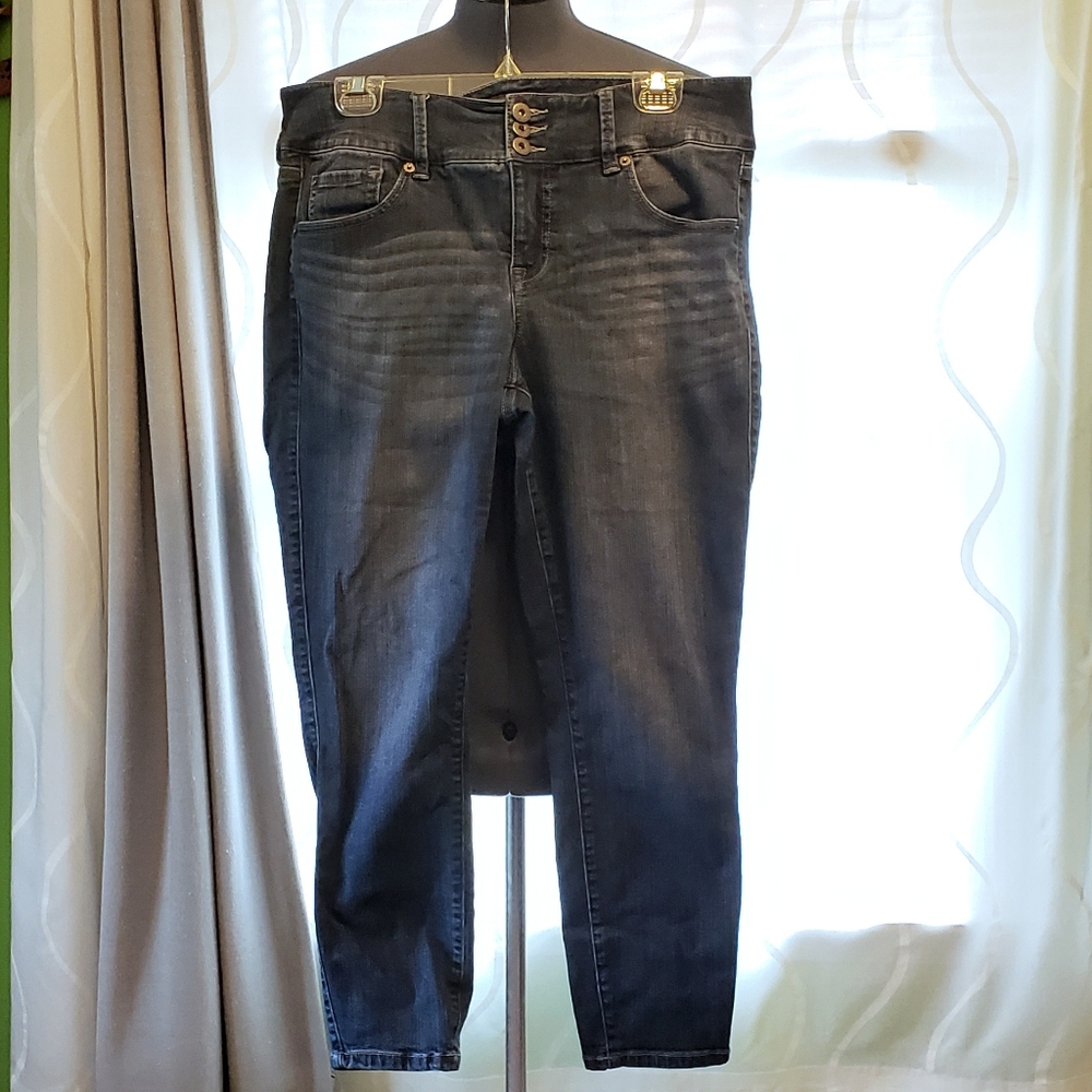 NWOT TORRID JEGGING
